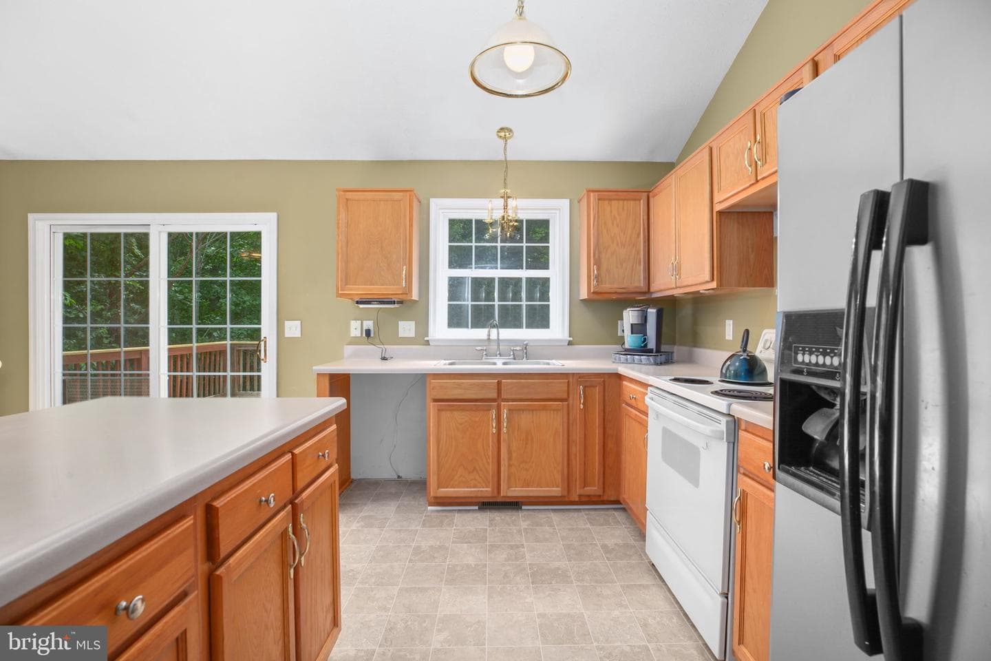 675 Welsh Drive photo 10