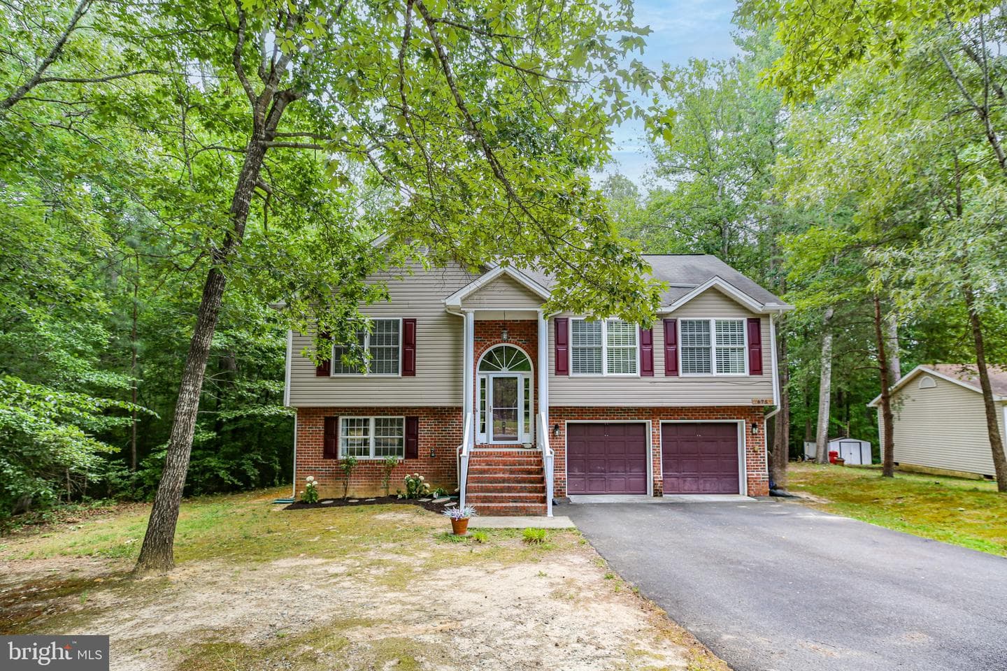 675 Welsh Drive photo 3