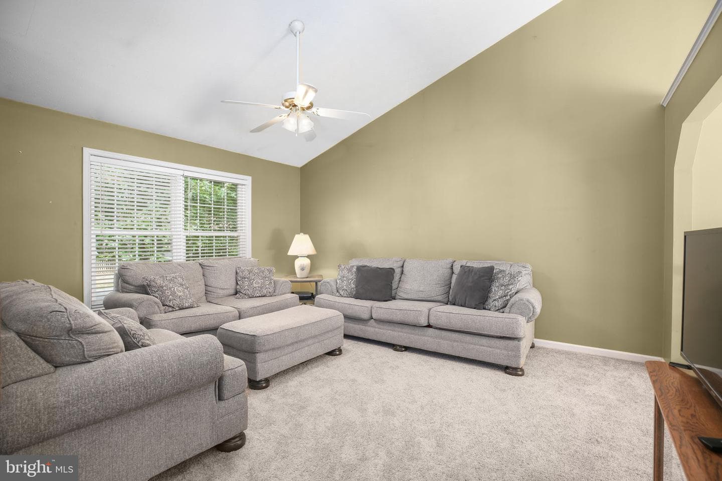 675 Welsh Drive photo 5