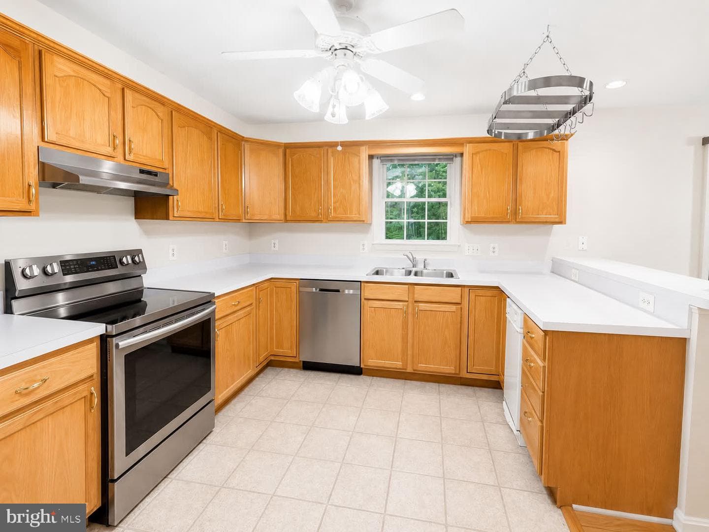 24 Simmons Cove photo 8
