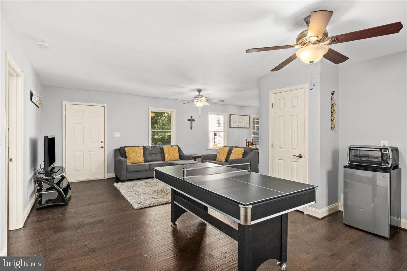 22617 Telegraph Road photo 26