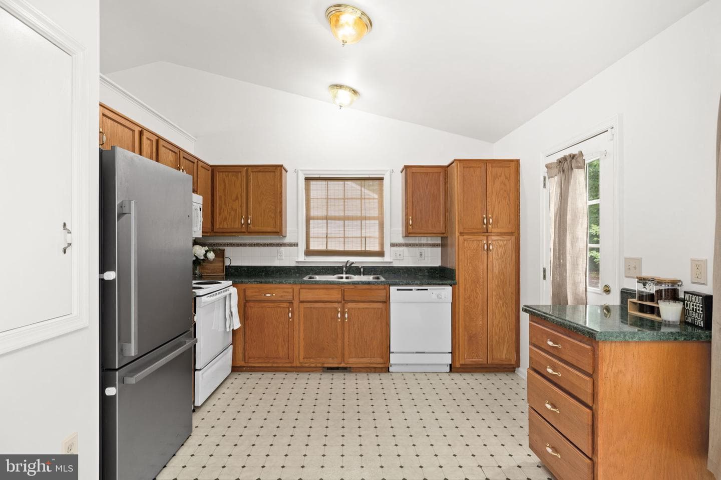622 Welsh Drive photo 8