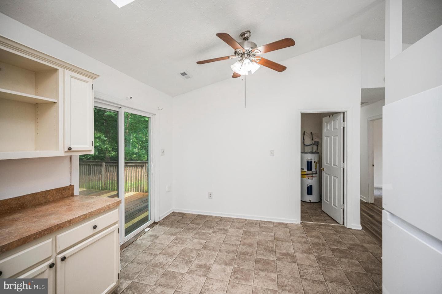 68 Albertson Court photo 10