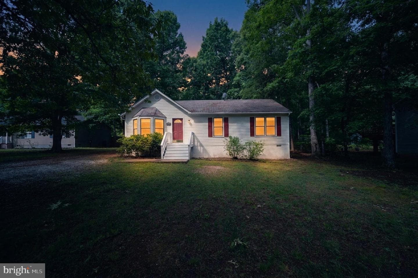 68 Albertson Court photo 2