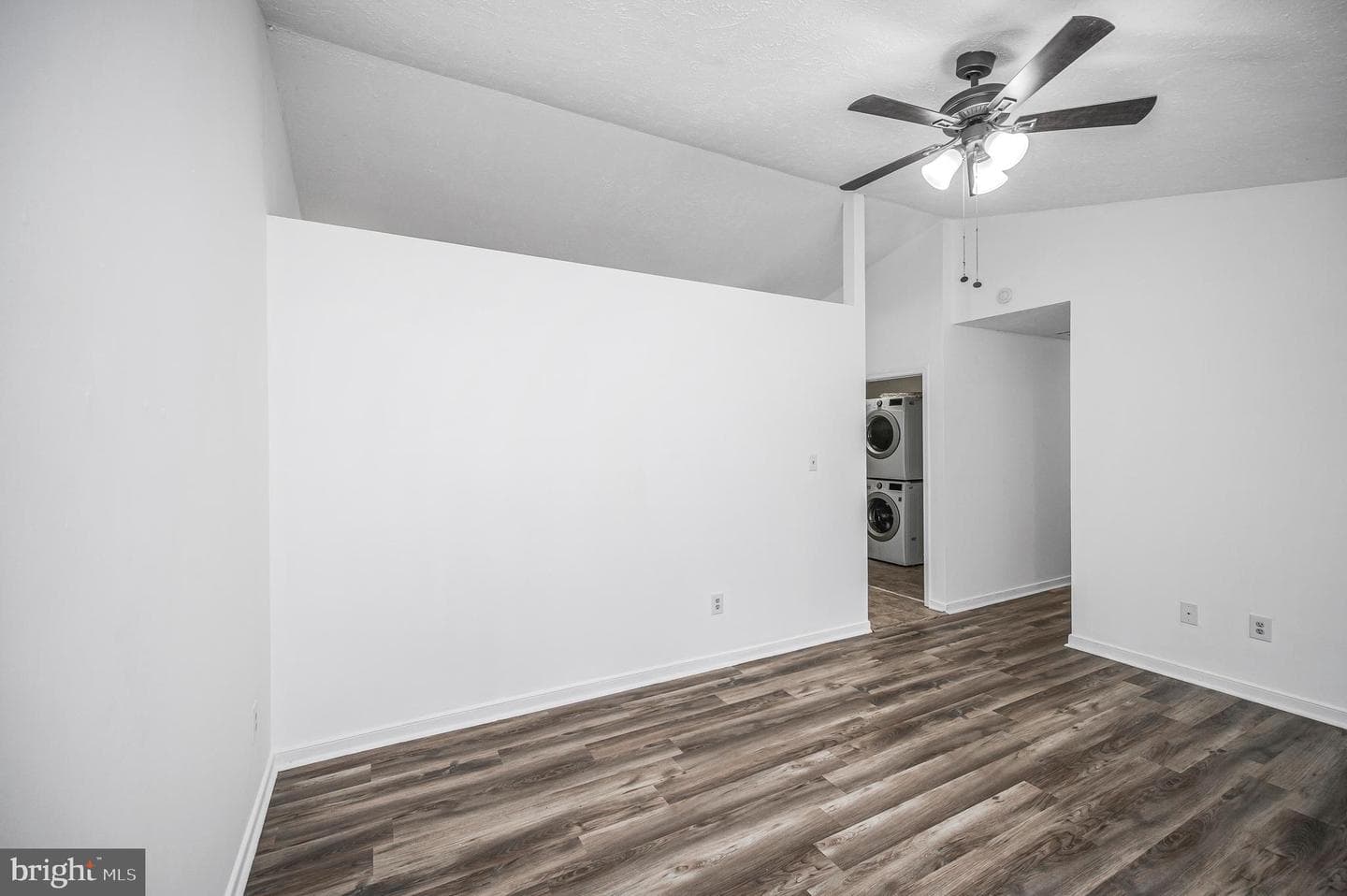 68 Albertson Court photo 6