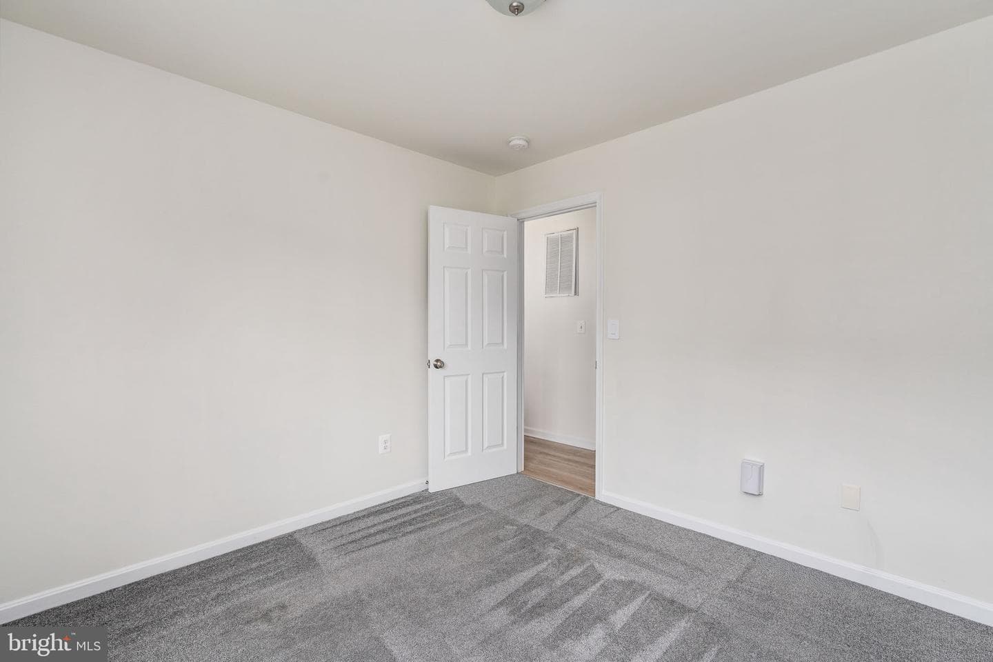 13354 Julien Street photo 18