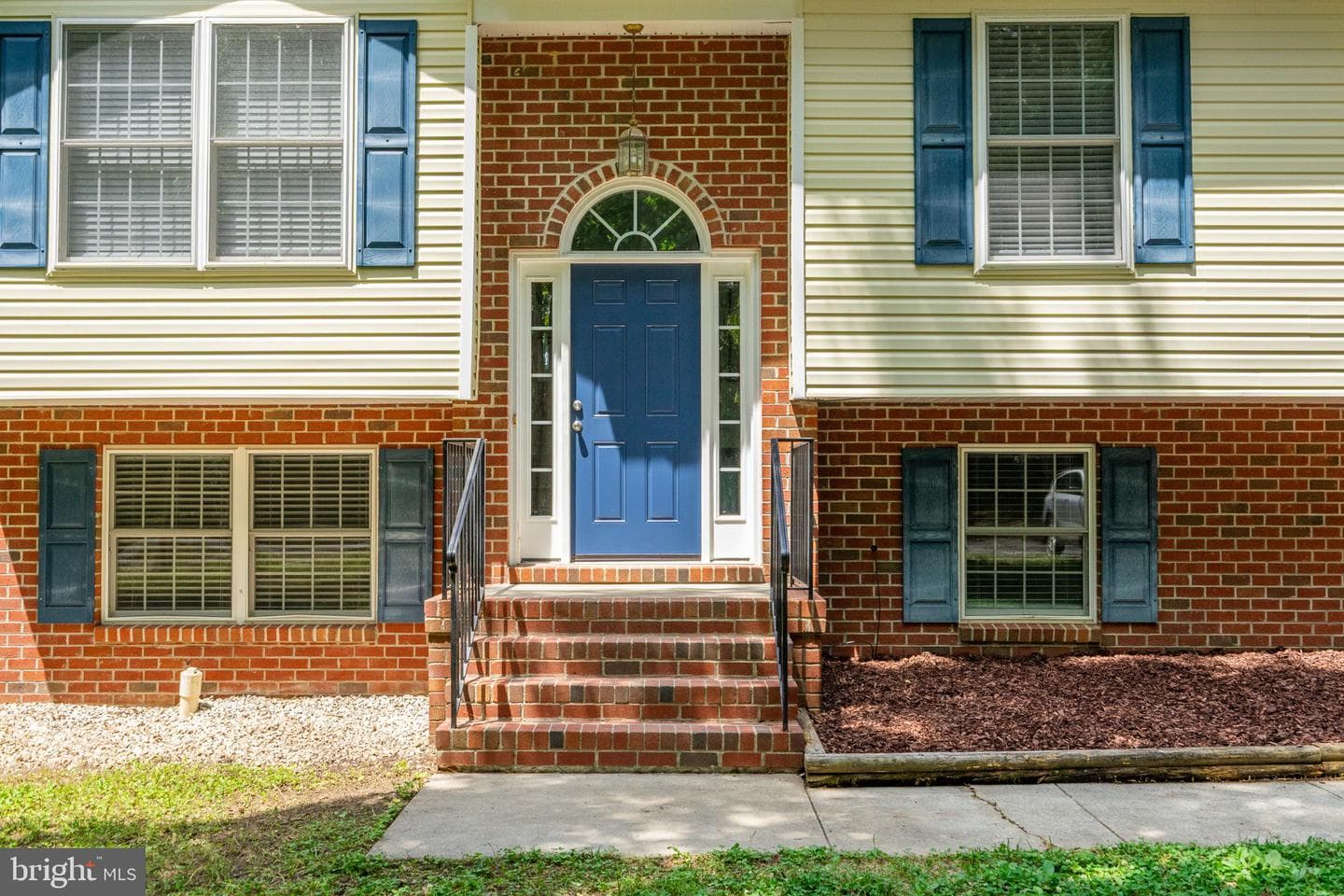 261 Manchester Drive photo 10