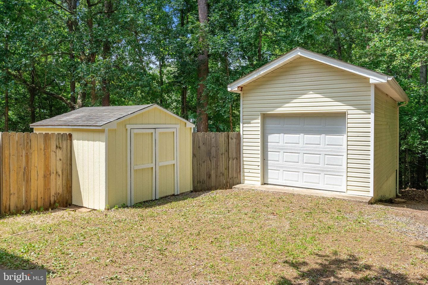 261 Manchester Drive photo 57