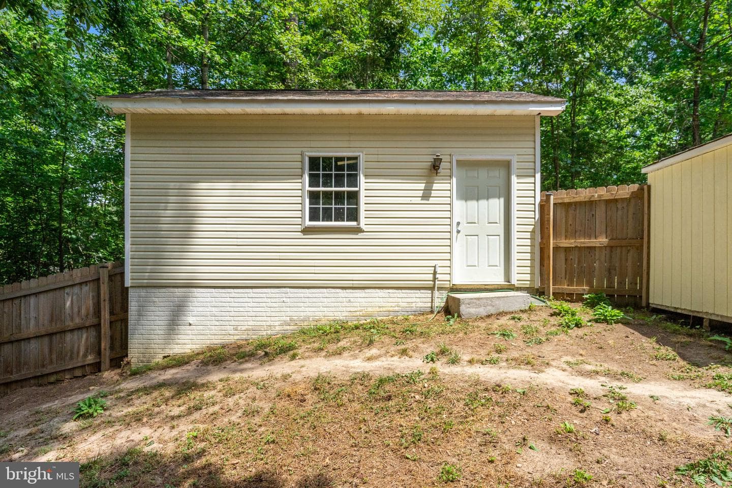 261 Manchester Drive photo 59