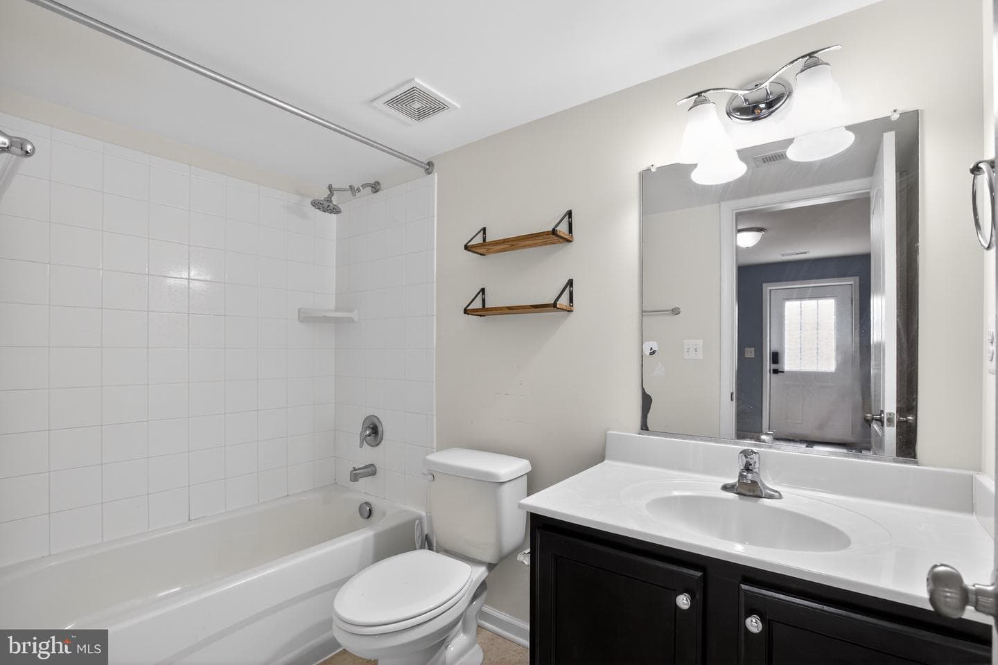 17266 Day Lily Drive photo 17