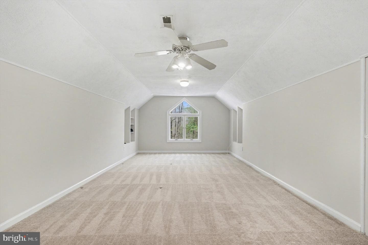999 Lake Heritage Drive photo 37