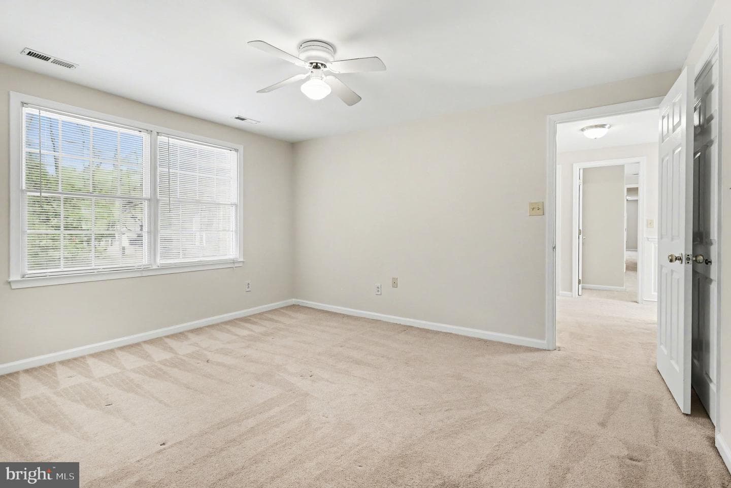 999 Lake Heritage Drive photo 38