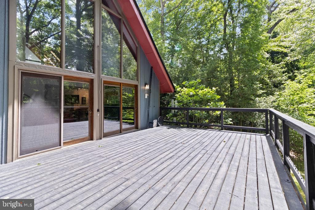 206 Lake Caroline Drive photo 16