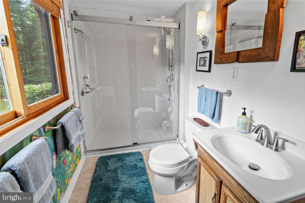 206 Lake Caroline Drive photo 27