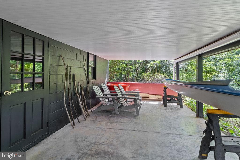 206 Lake Caroline Drive photo 30