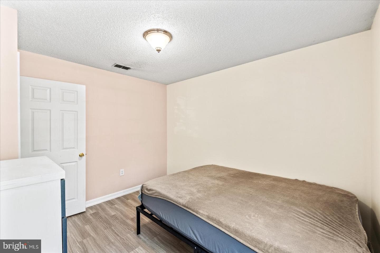 138 Delaware Drive photo 24