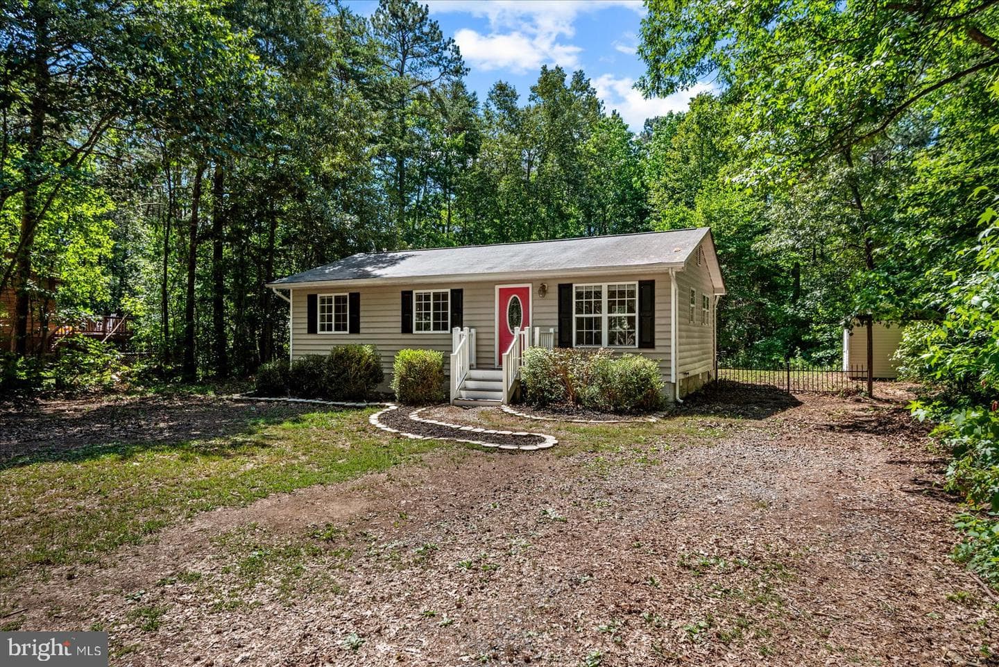 138 Delaware Drive photo 3