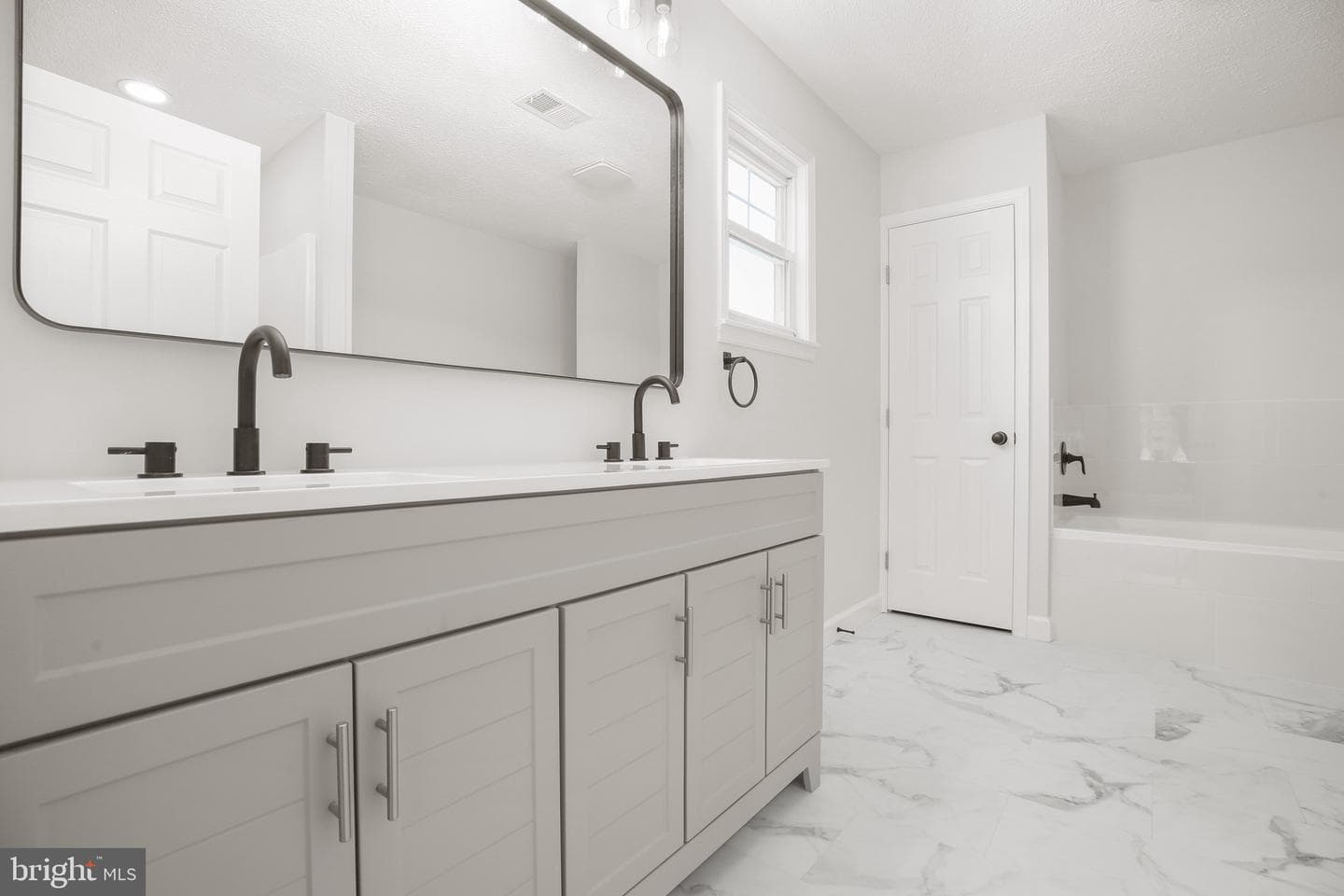 12469 Paige Road photo 24