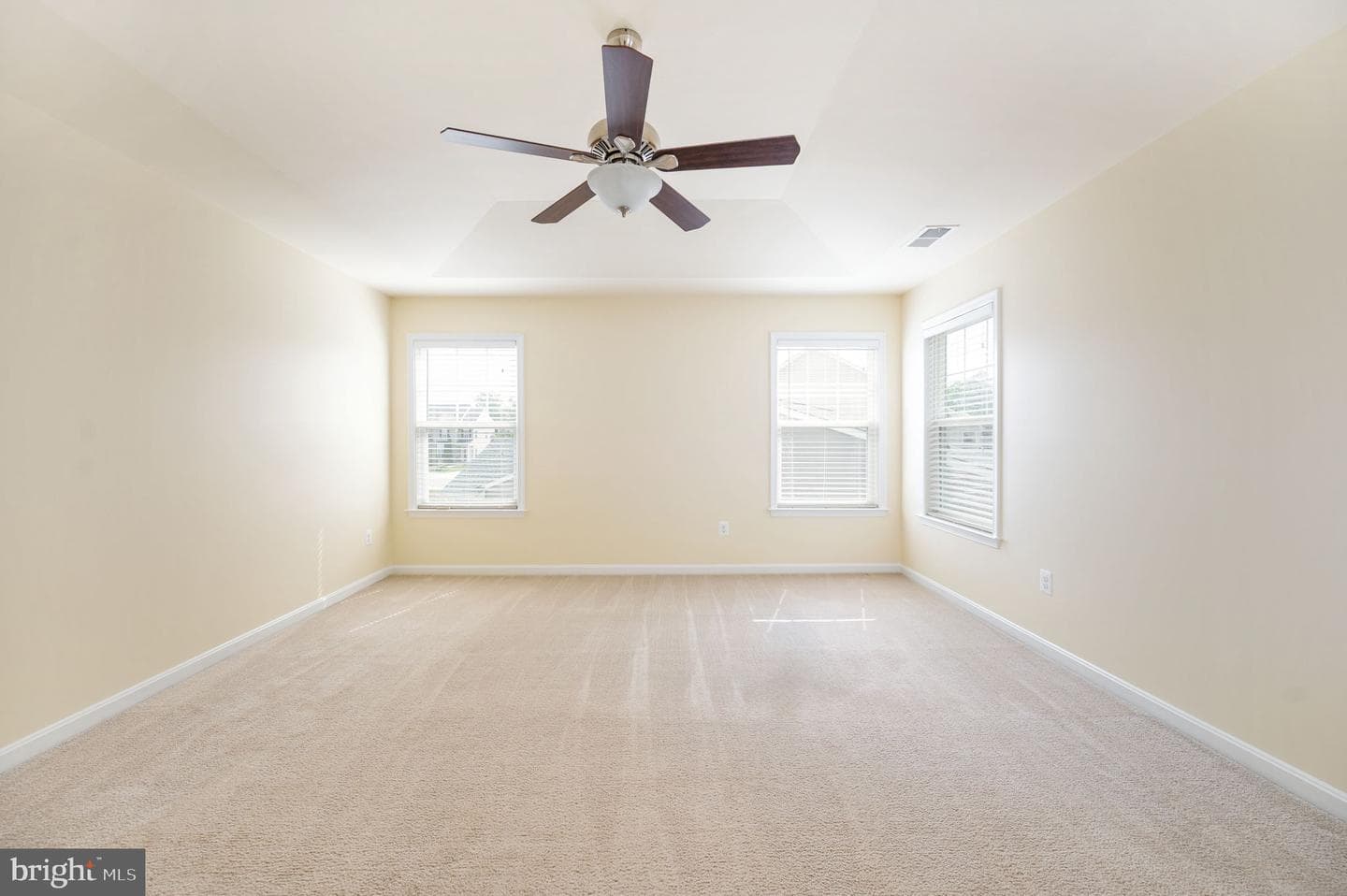 7323 Legacy Lane photo 32