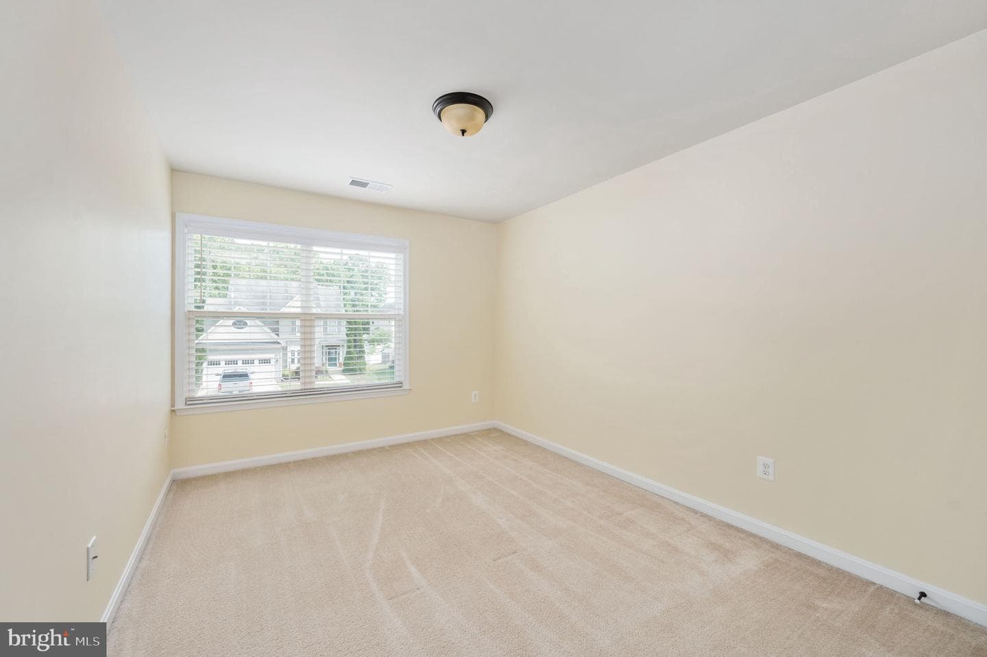 7323 Legacy Lane photo 41