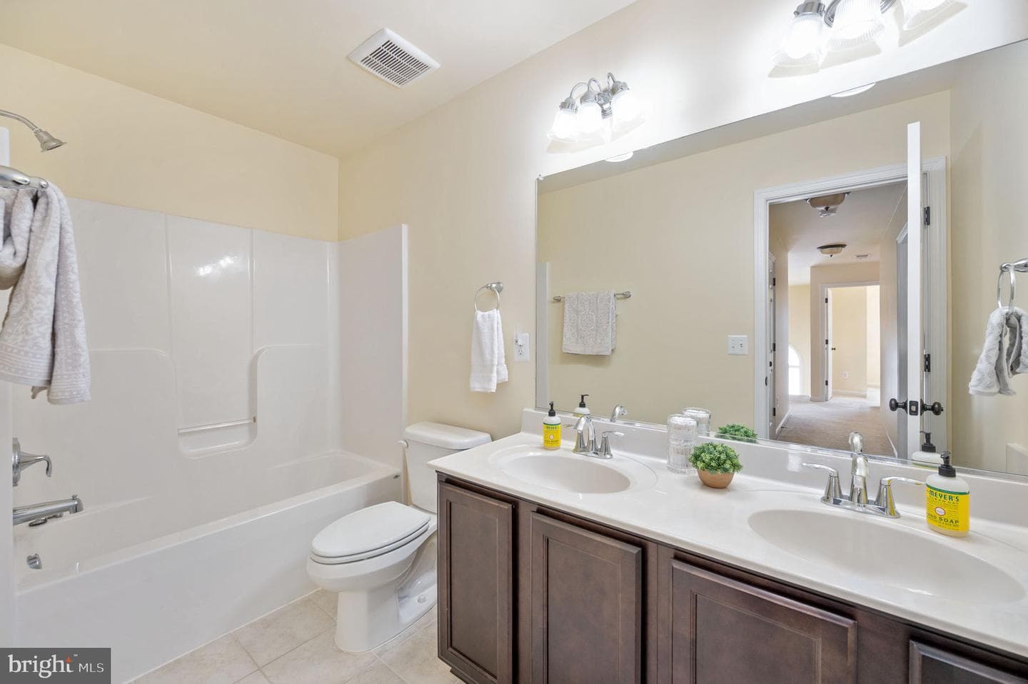 7323 Legacy Lane photo 47