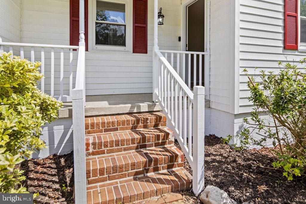 124 Yorktown Drive photo 5