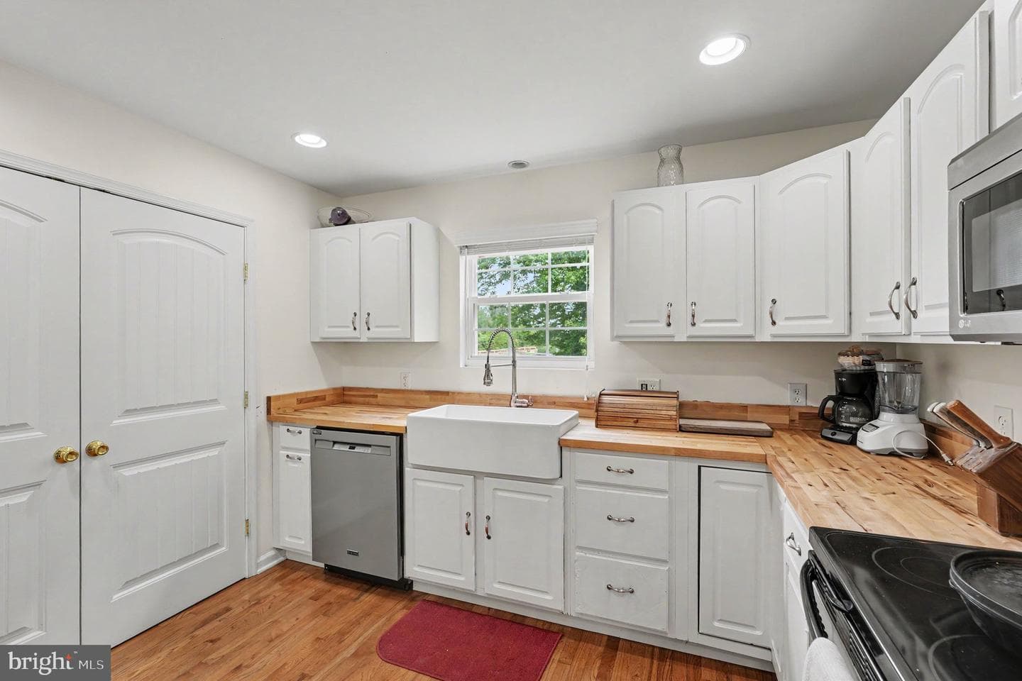 21182 Mount Road photo 12