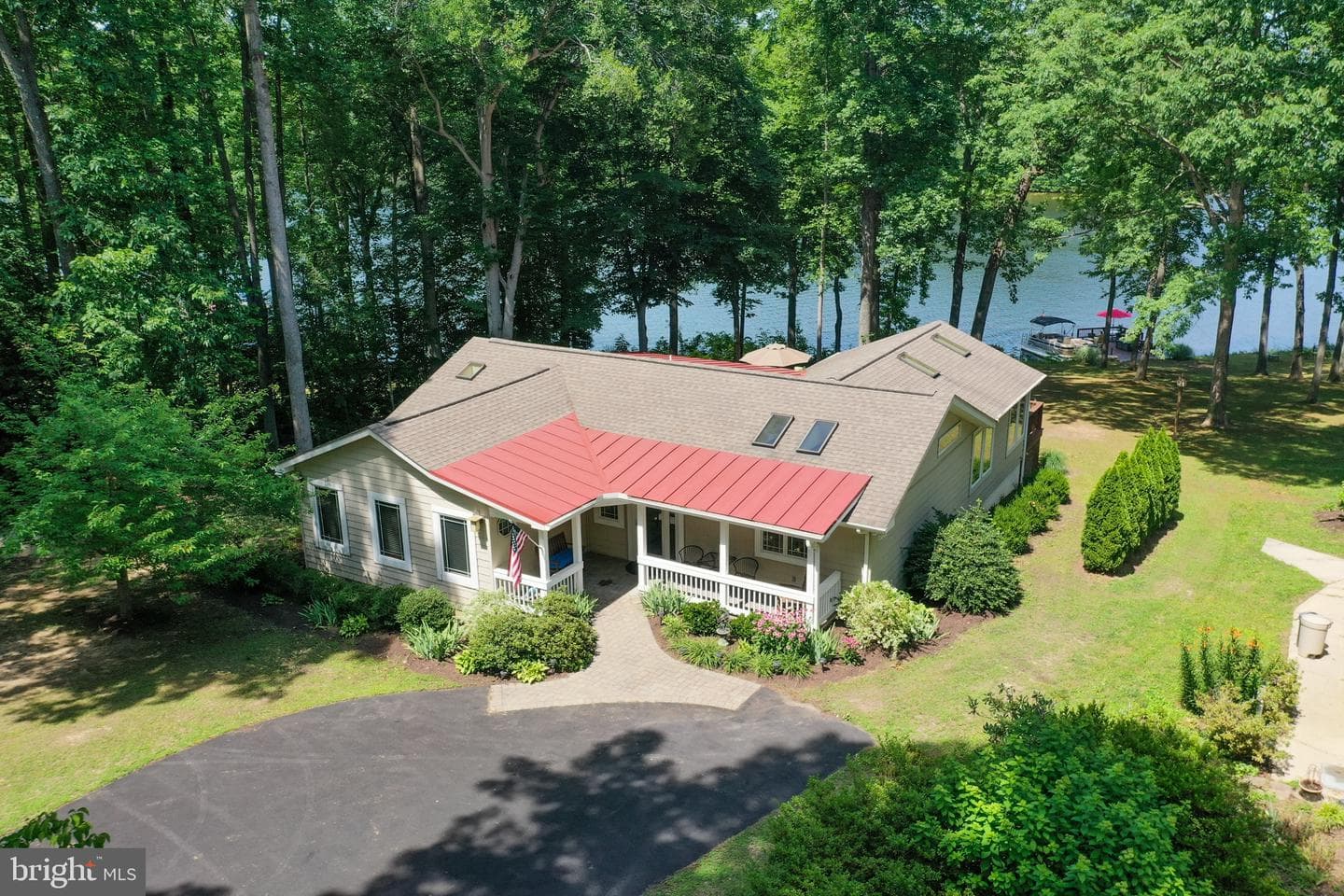 322 Lake Caroline Dr photo 33