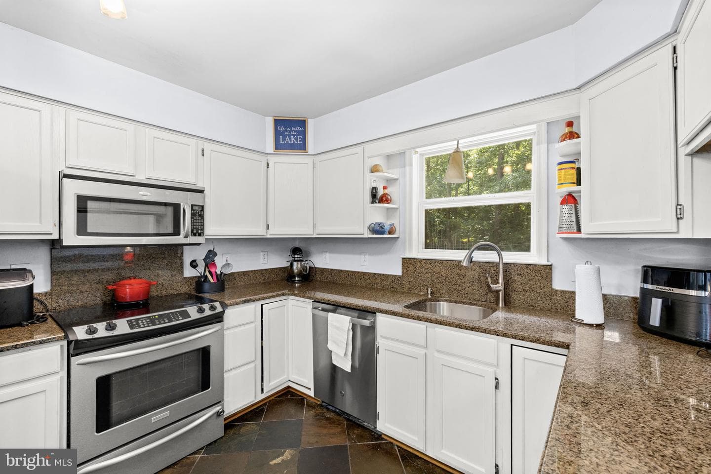 71 Lake Caroline Drive photo 13