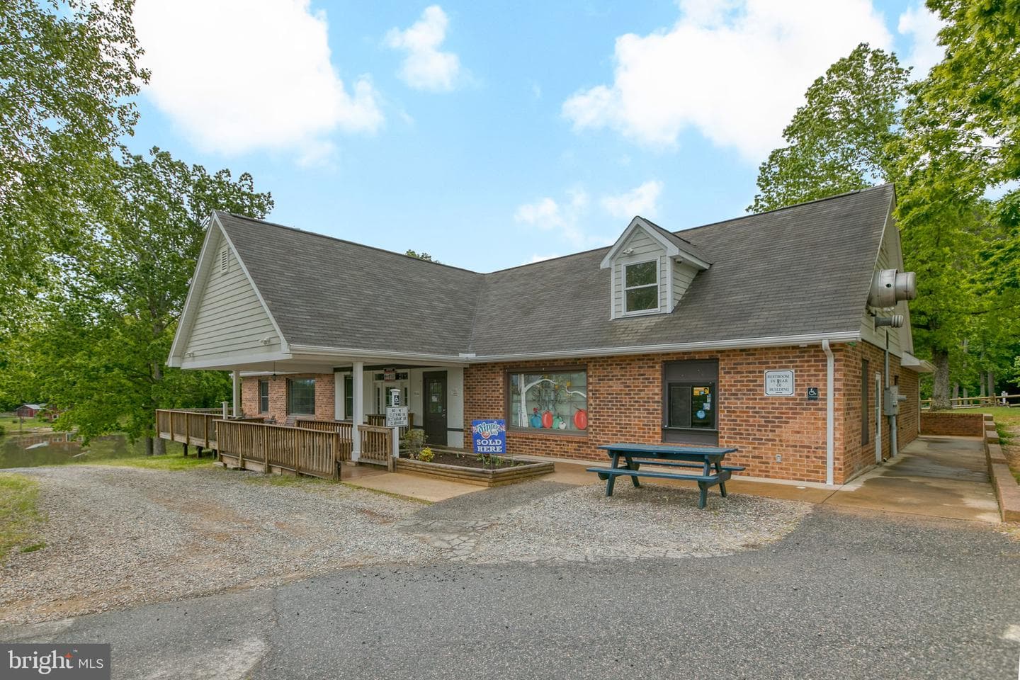 607 Wright Drive photo 37