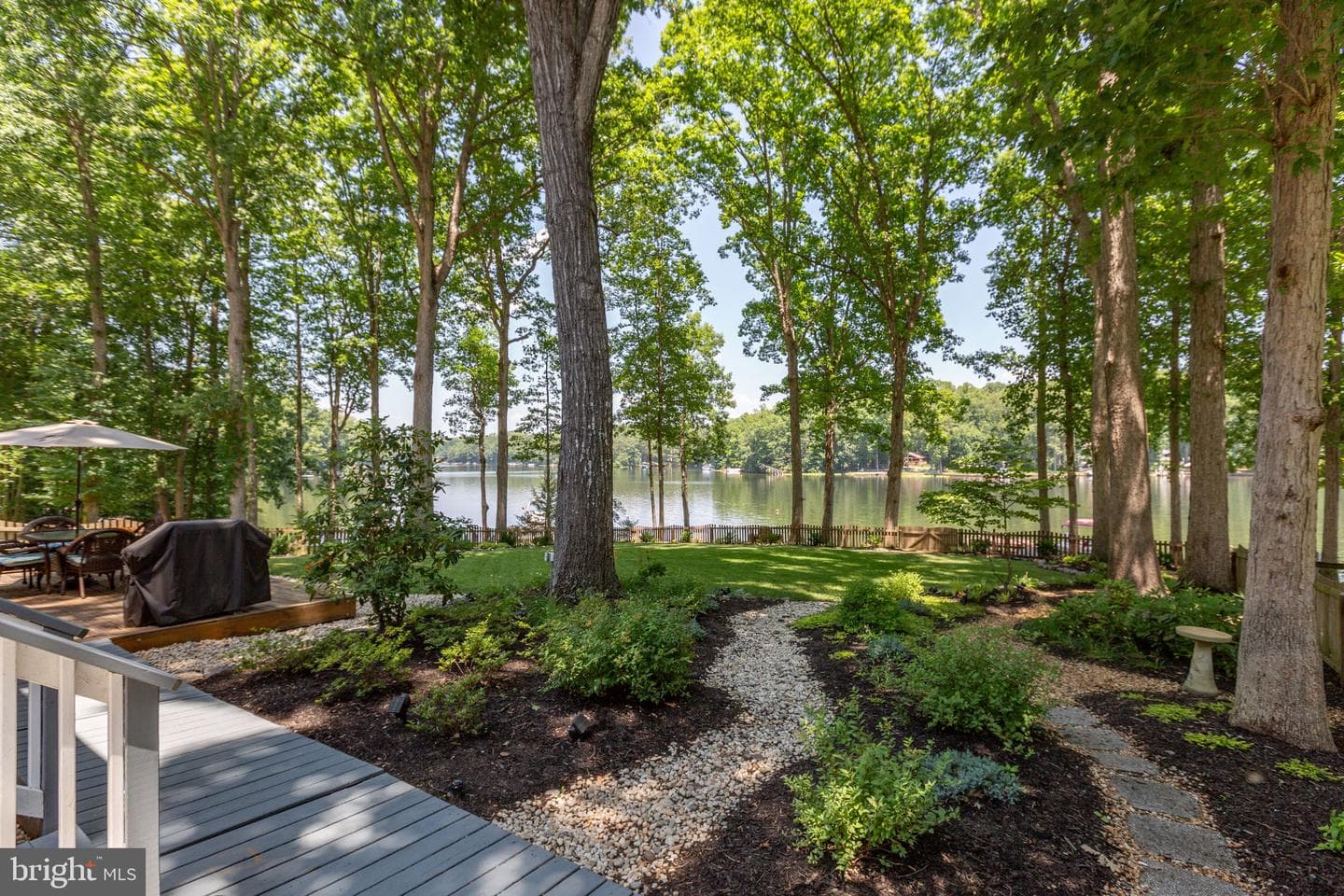 280 Lake Caroline Drive photo 4