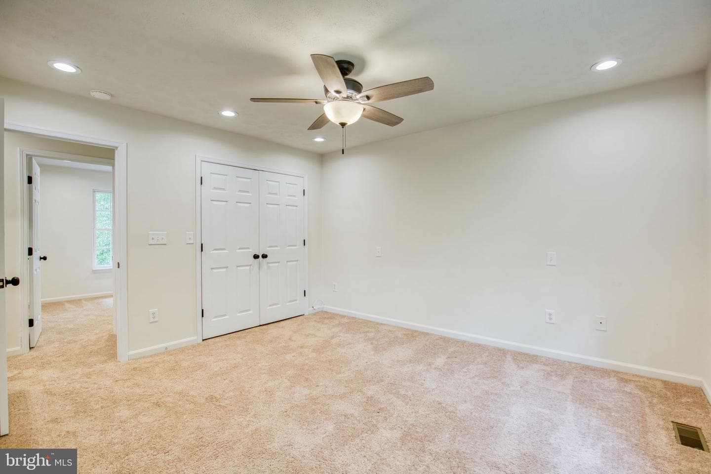 276 Devon Drive photo 10
