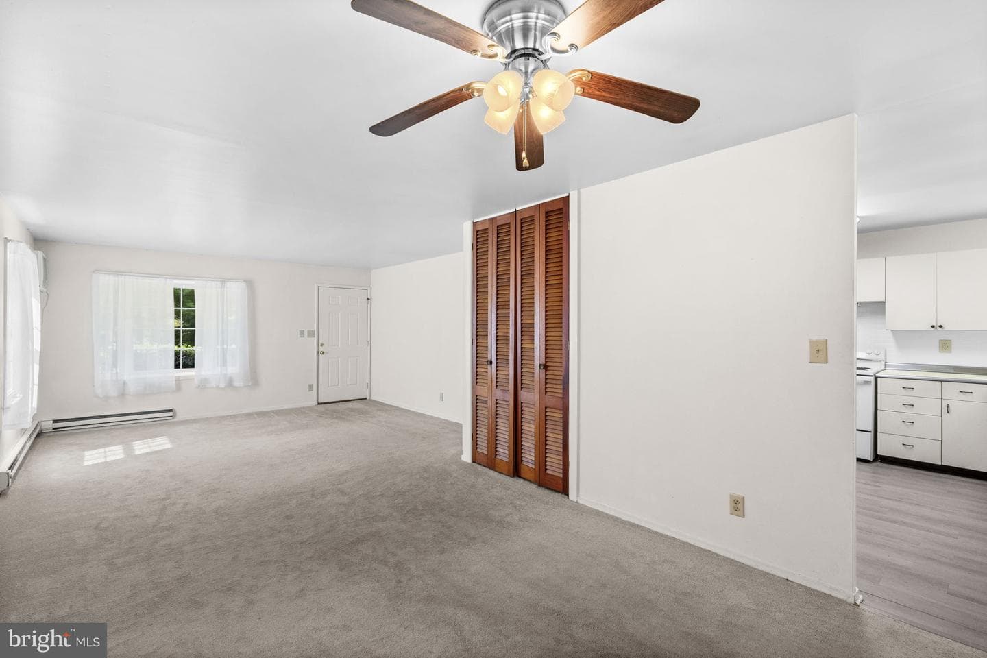 14401 Crystal Court photo 14