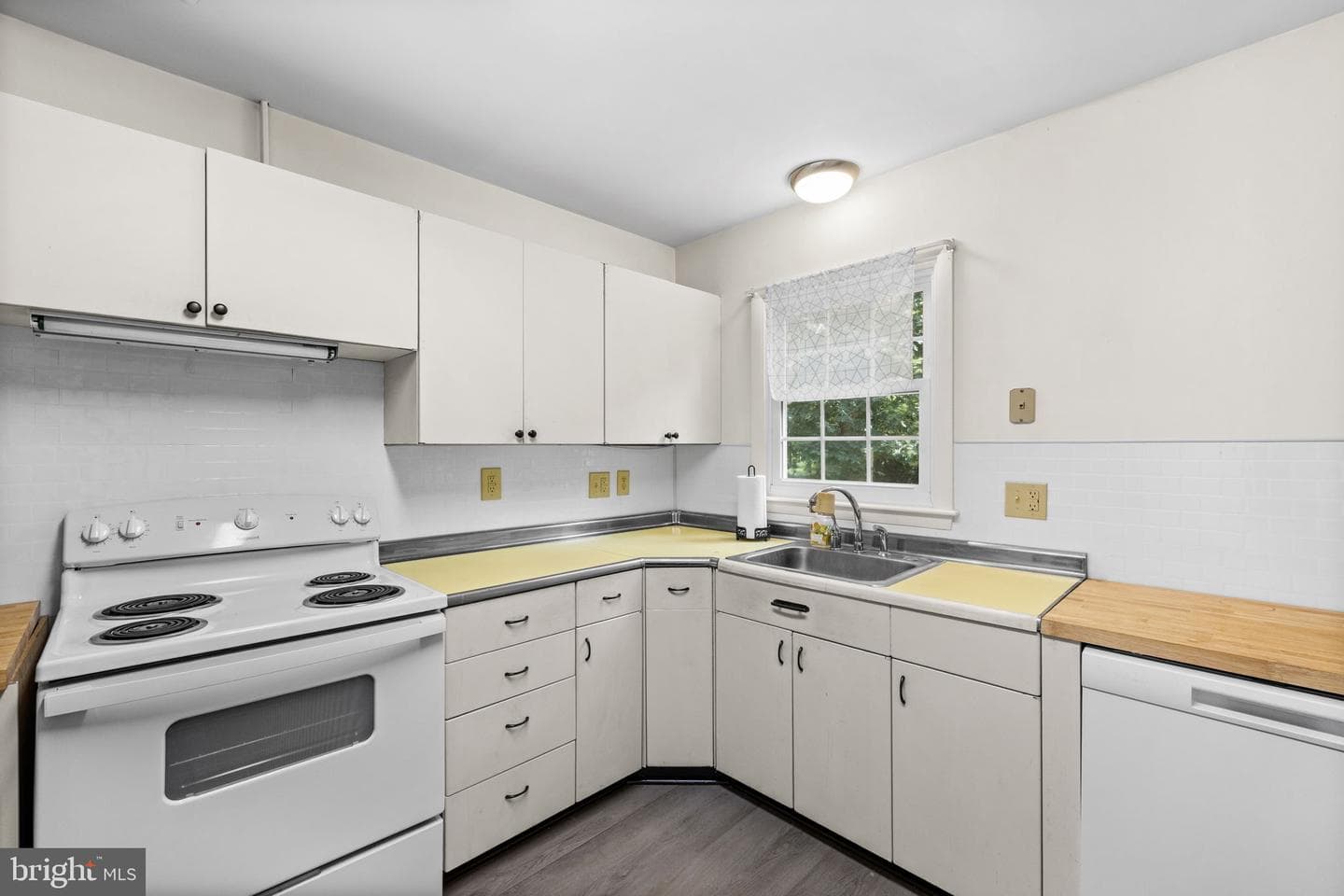 14401 Crystal Court photo 6