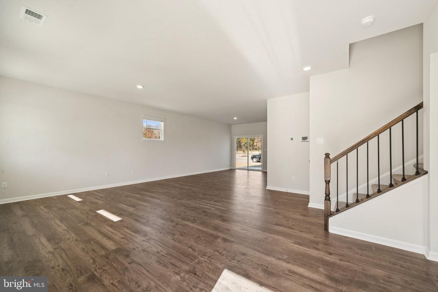 6323 Sterling Way photo 3