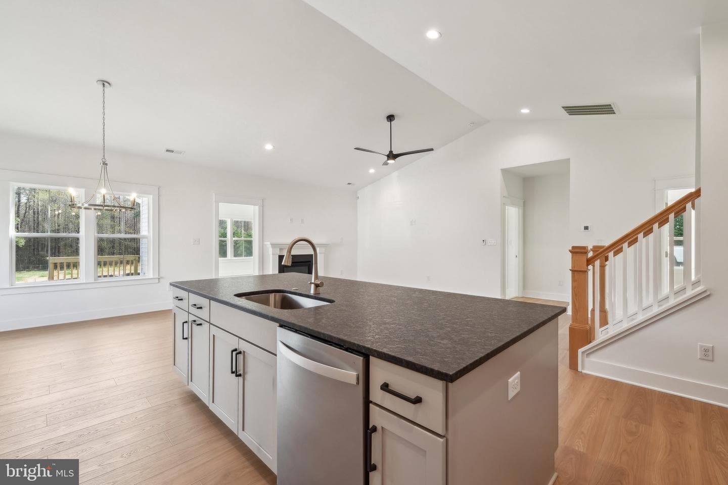 161 Logan Way photo 3