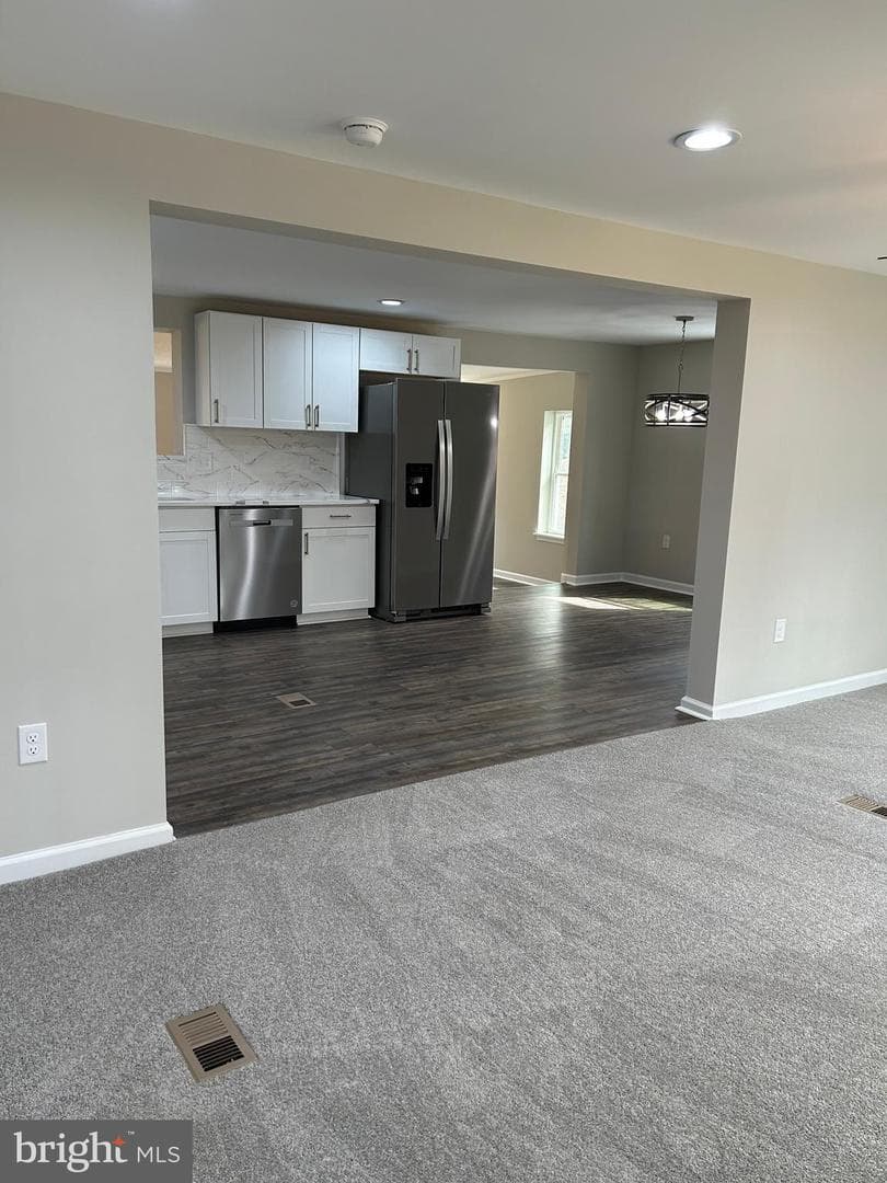 141 Printer Lane photo 7