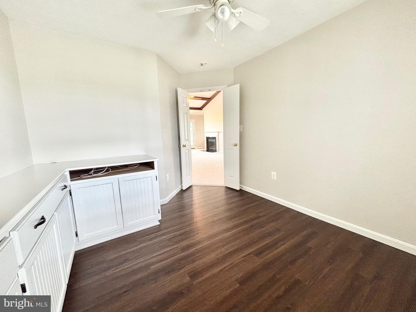 233 Mitchells Lane photo 11