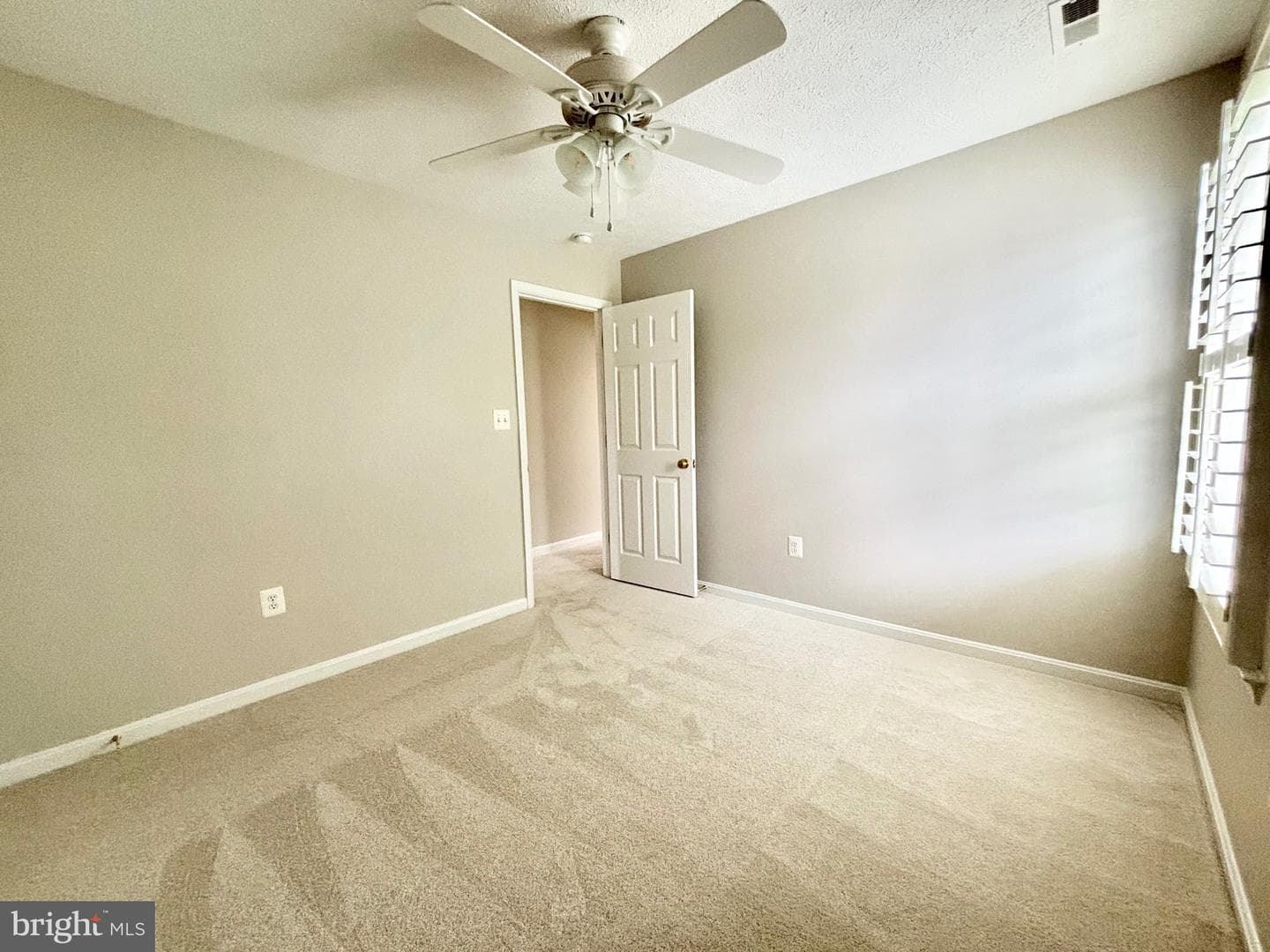 233 Mitchells Lane photo 23