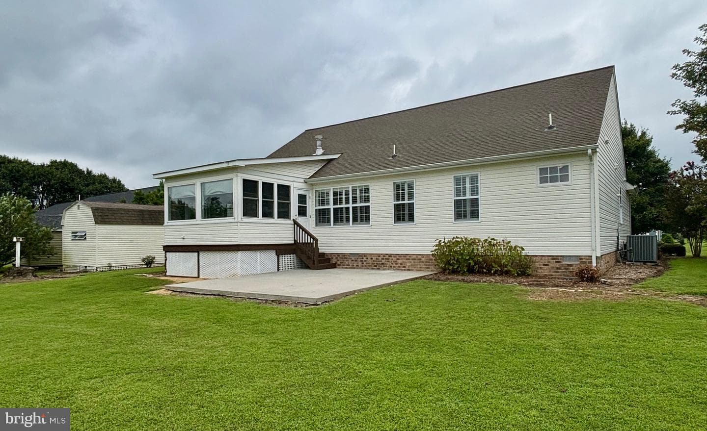 233 Mitchells Lane photo 28