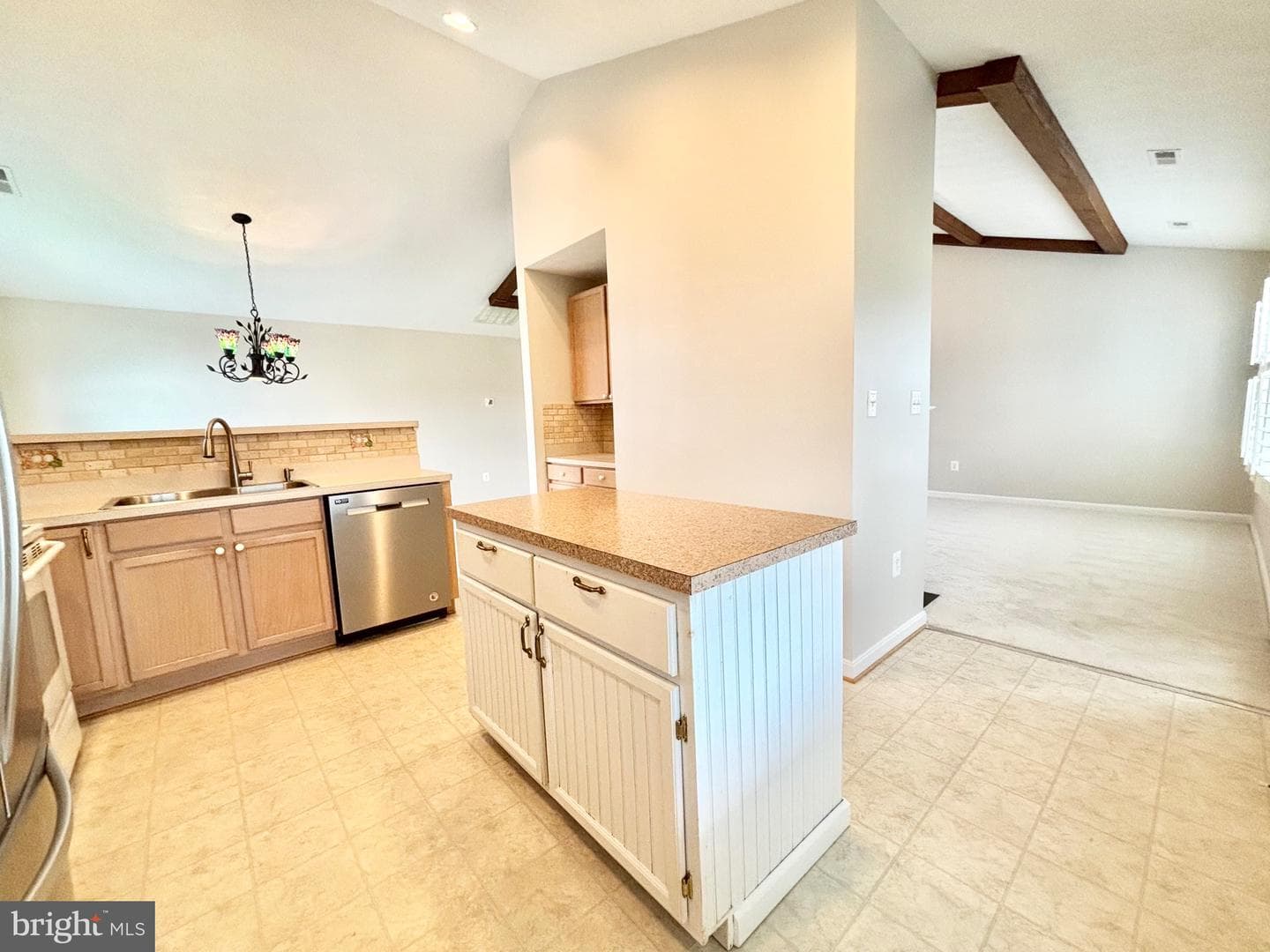 233 Mitchells Lane photo 7