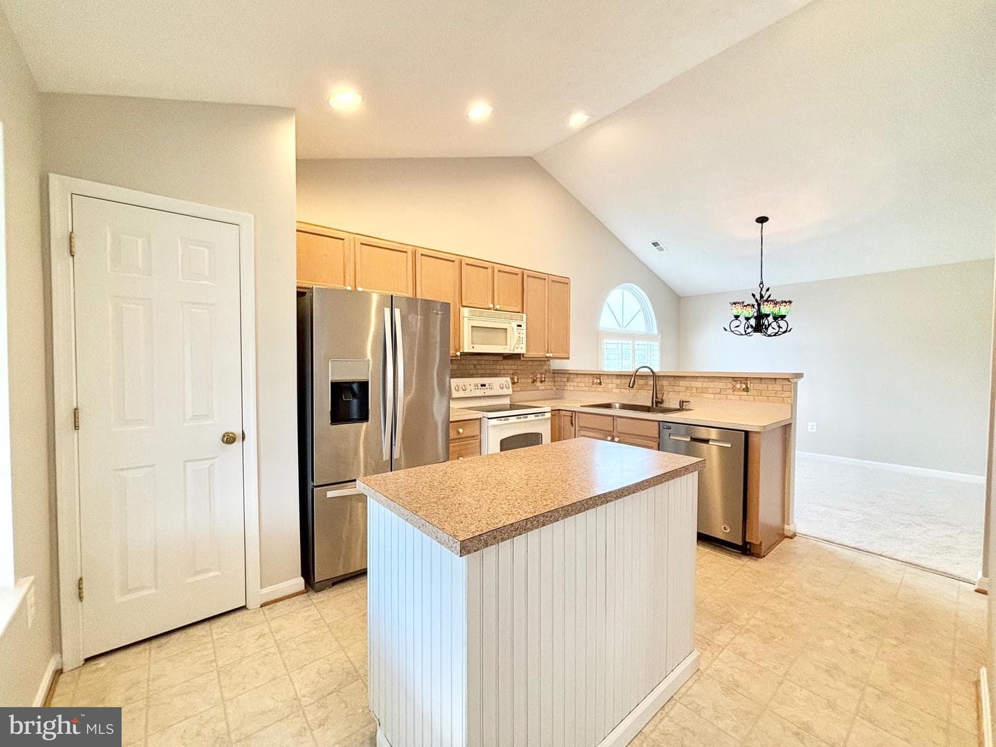 233 Mitchells Lane photo 8