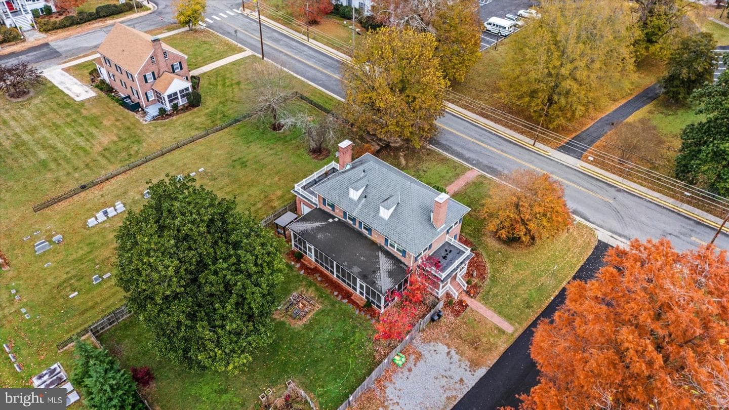 419 S Water Lane photo 3