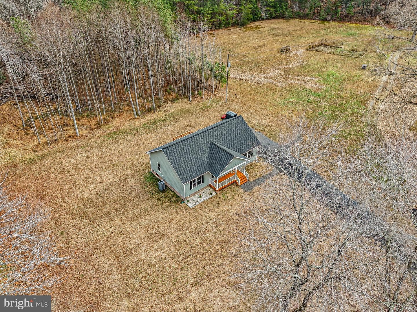 831 Rose Mount Rd photo 2