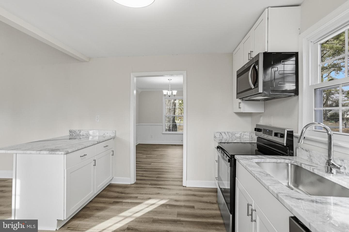192 E Banbury Road photo 24