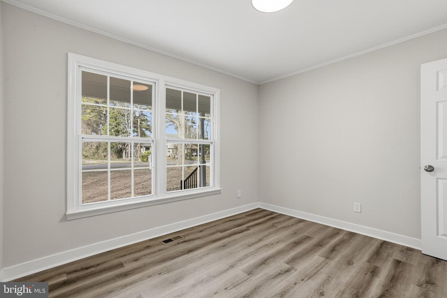 192 E Banbury Road photo 35