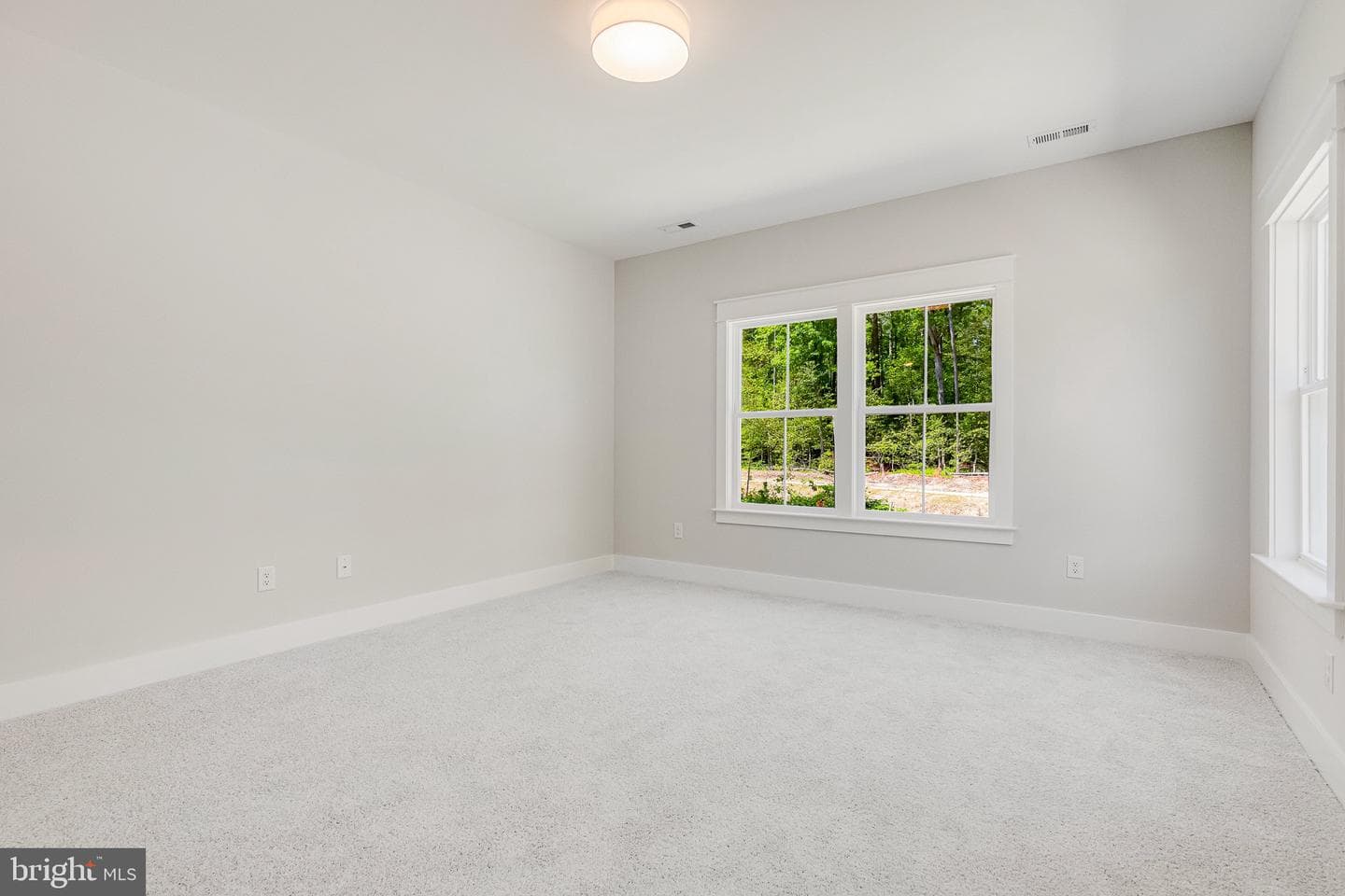 110 Logan Way photo 26