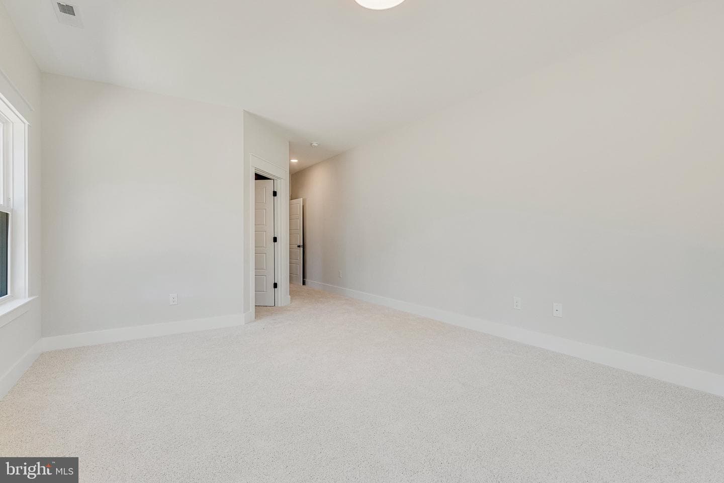 110 Logan Way photo 27