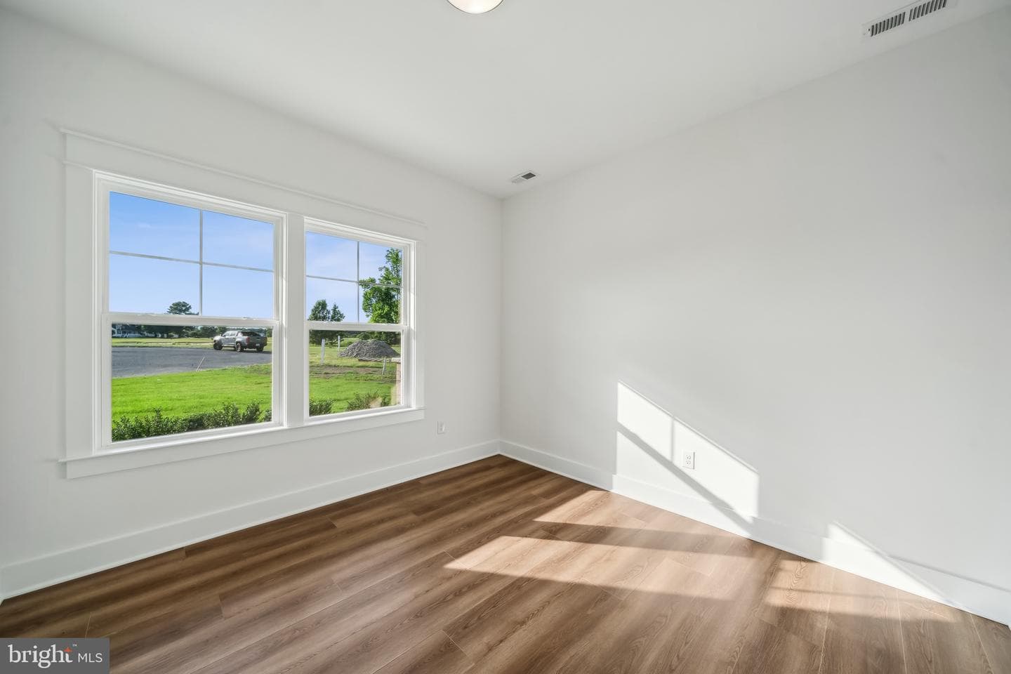 114 Logan Way photo 21
