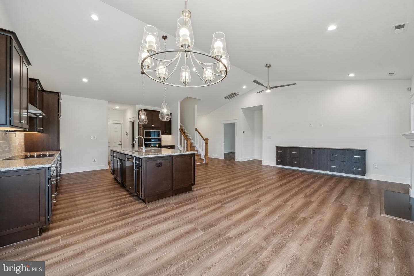114 Logan Way photo 6
